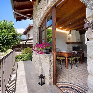 Farmhouse Of Grandfather Chek , Bellagio Italy