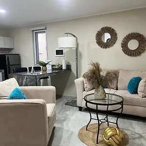 Cozy 1-bedroom Minutes Away Drive To Mangel Halto , Savaneta Aruba